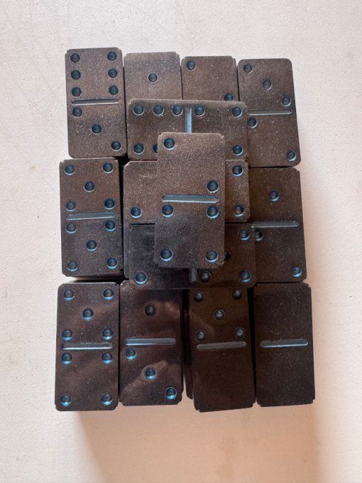 Boîte à dominos