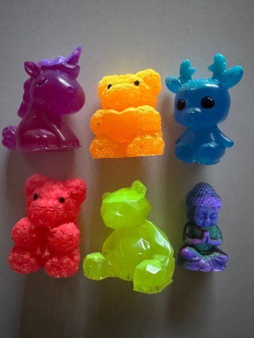 Figurines phosphorescentes